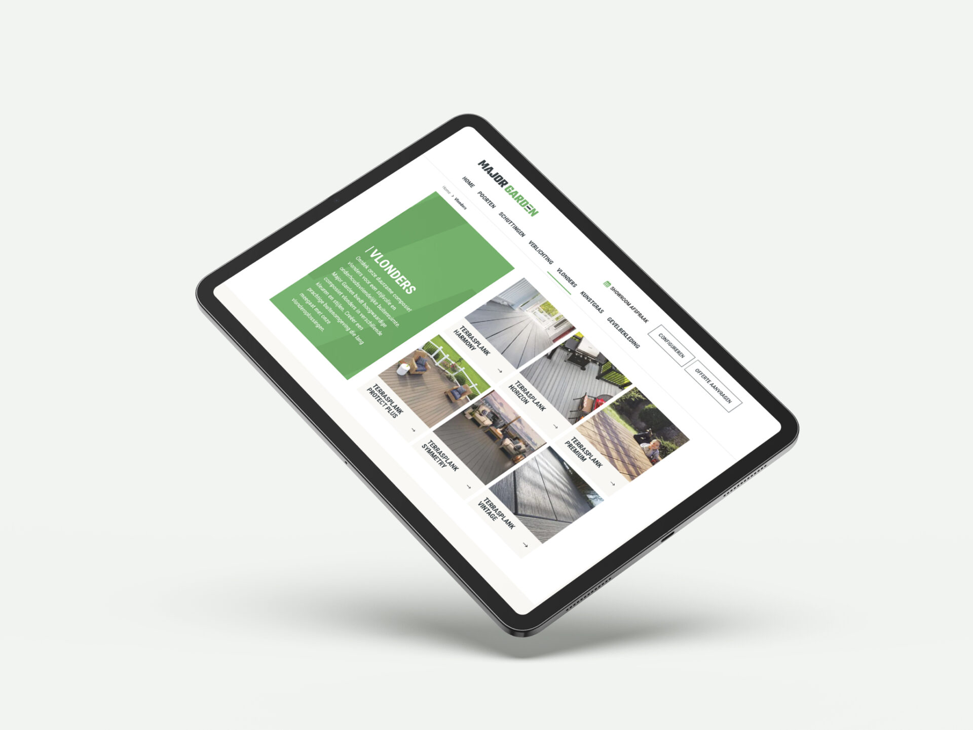 Een zwevende tablet met een tuinproducten-website met een groene interface.