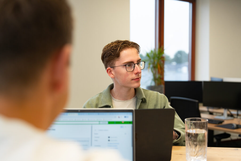 Webdesigner van Wux ontwikkelt een website op maat in Boxmeer