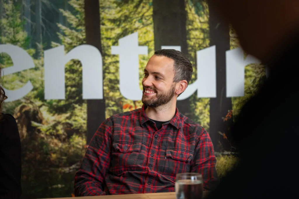 Teamoverleg bij Wux over social advertising schaalbaarheid