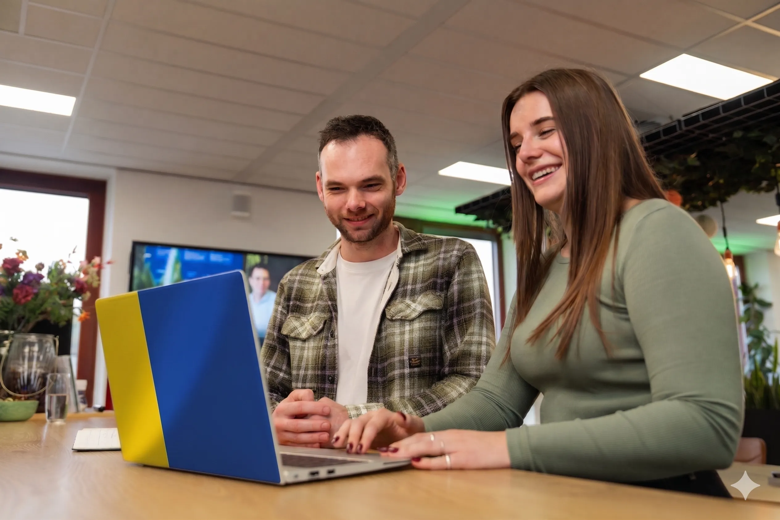 Developers van Wux werken aan maatwerk website in Uden