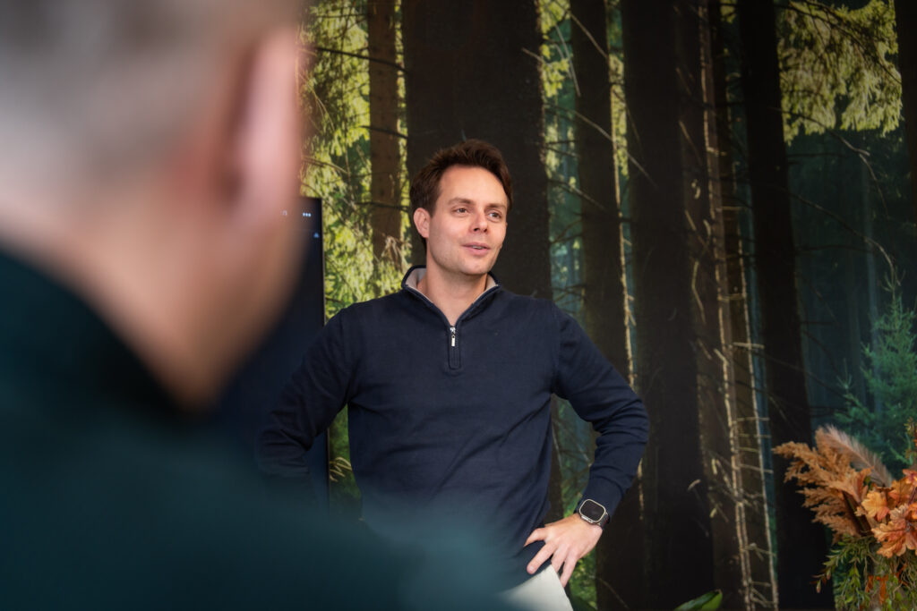 UI & UX specialist van Wux presenteert een slim digitaal ontwerp