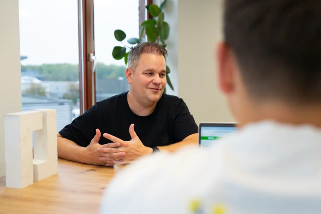 Overleg over online marketingstrategie bij Wux